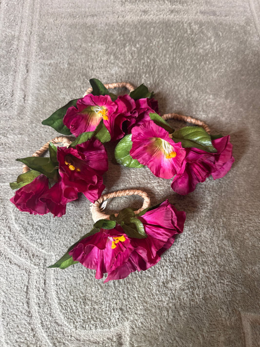 DEBORAH RHODES FLOWER NAPKIN HOLDERS SET Of 4